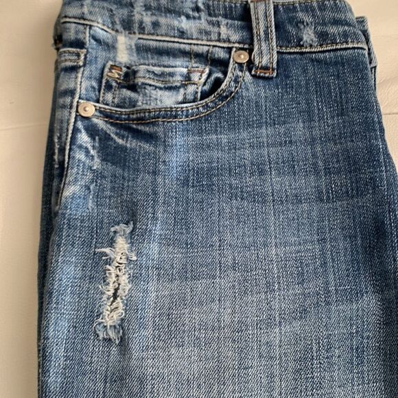 Seven 7 Distressed Embellished Denim Medium Wash Women’s Jeans Size 4P - Picture 10 of 13